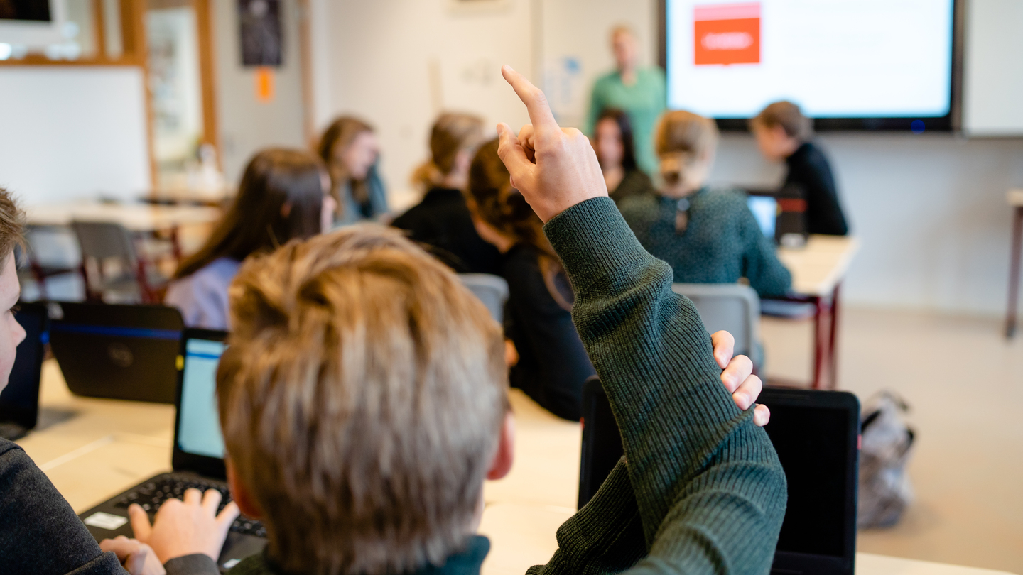 Orthopedagoog in het VO- ervaringen vanuit het werkveld: Jongeren in de knel, wat werkt wel?