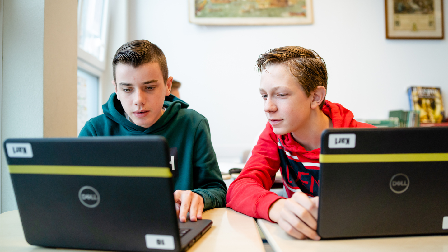 Onderzoek naar hoe kinderen en jongeren met AI omgaan: jij kunt helpen!